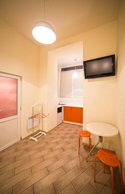 Apartment On Rappoporta 7A-4 Λβιβ Εξωτερικό φωτογραφία